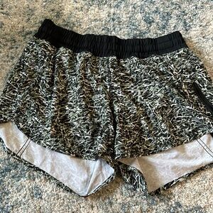 Lululemon hotty hot shorts
